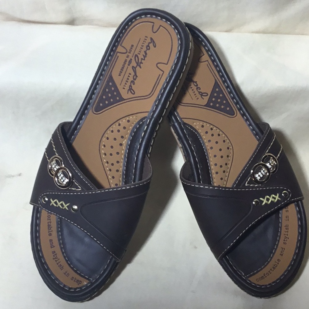 ComfortStep Womens Brown Slide Sandals